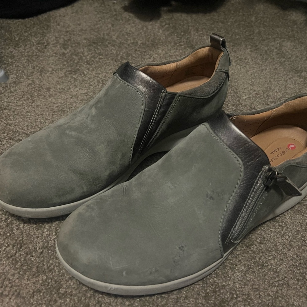 Clarks Unstructured Adorn Zip shoes